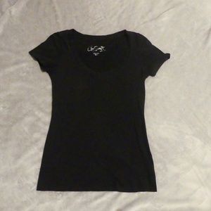 Black Tee